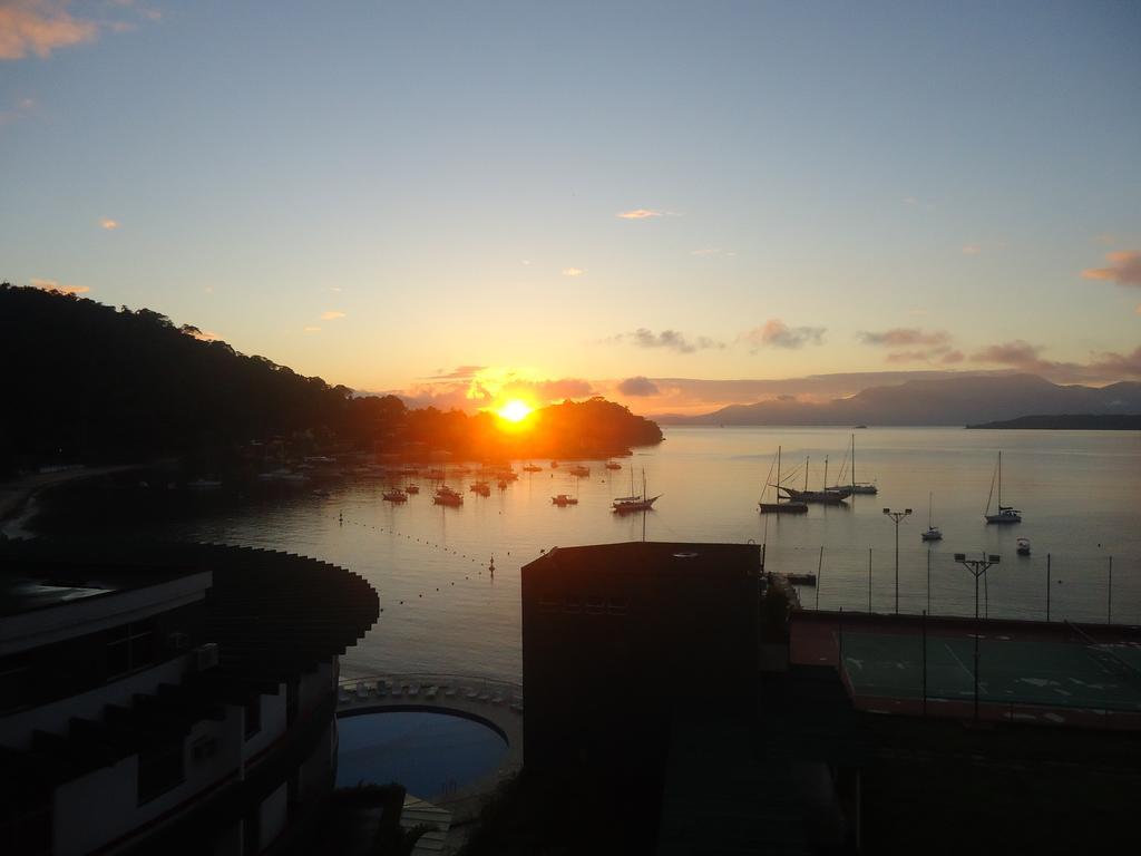 Flat A Beira Mar Em Angra Dos Reis Apartamento Exterior foto
